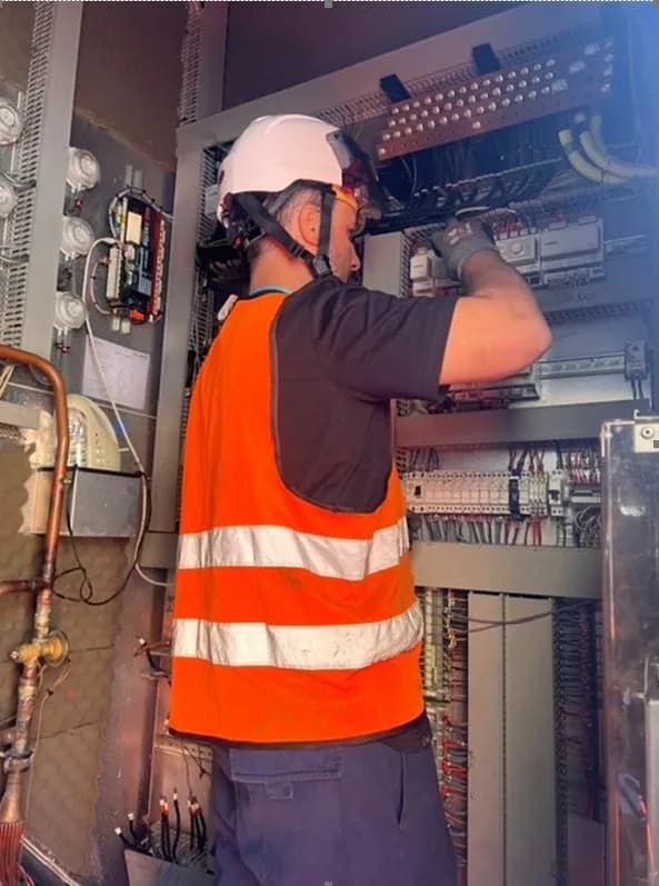 Intervention ALPEDIA sur une armoire électrique